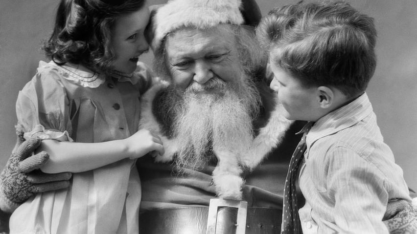 By the mid-19th century, Santa Claus is widely recognized throughout the United States. Newspapers in Virginia and Philadelphia reference Santa Claus, sometimes spelled as Santa Klaus or Kriss Kringle, showing the spread beyond his Dutch roots. Books from the 1840s and 1850s include stories and poems about Santa.
