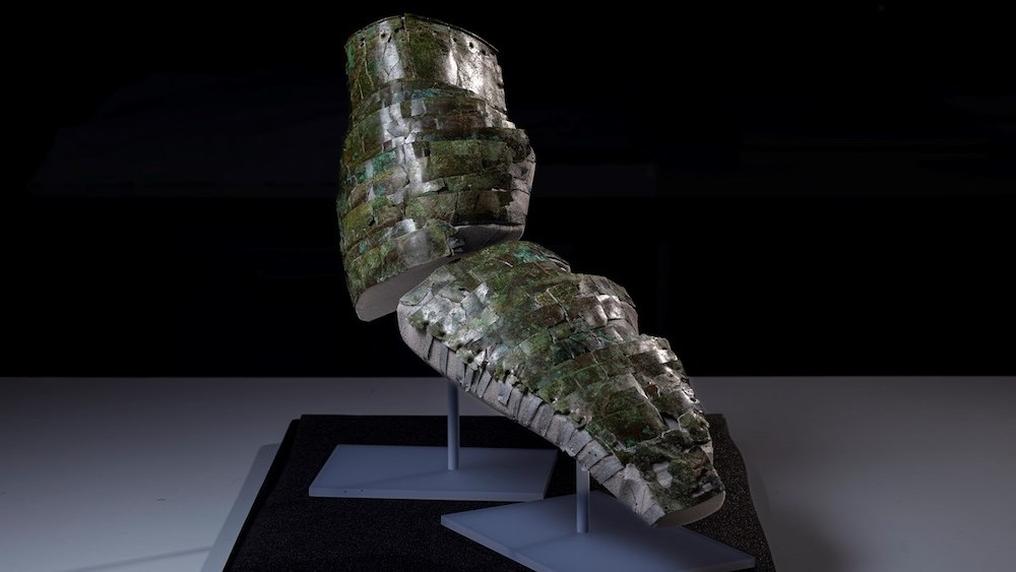 Fragments of other Roman armor types have been found and pieced together. These include: