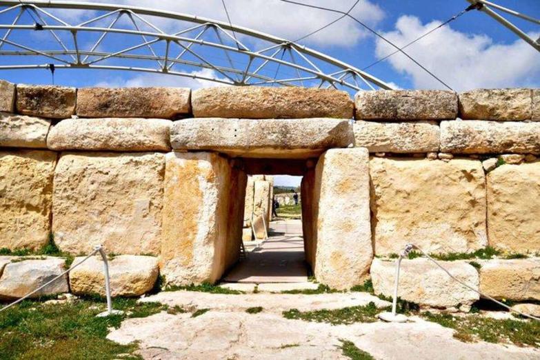 Scientific investigations have uncovered no skeletons or artifacts belonging to an actual giant species. Instead, archaeology provides clear evidence of human activity, domestic life, and tool use consistent with ordinary-sized people. Cases of gigantism—a medical condition causing individuals to grow unusually tall—do not equate to a separate giant race. No traces of such a population exist in Malta's archaeological record.