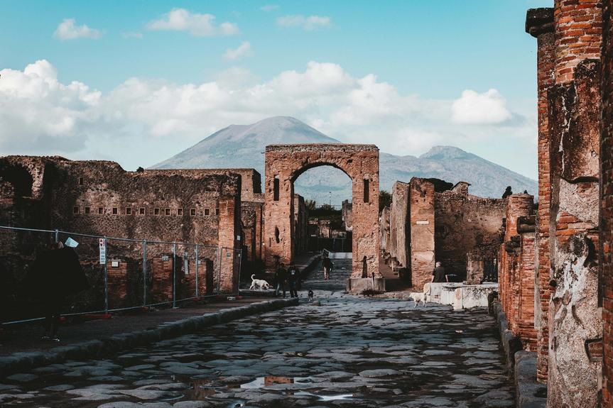 Ancient graffiti in Pompeii is hilarious and fascinatingbecause it reveals candid, raw glimpses of daily life, humor, relationships, and social attitudes from nearly 2,000 years ago. These inscriptions range from playful expressions of friendship to sharp insults, jokes on sexuality, and sharp observations, offering a vivid window into Pompeii's vibrant society before the eruption of Mount Vesuvius in 79 AD.