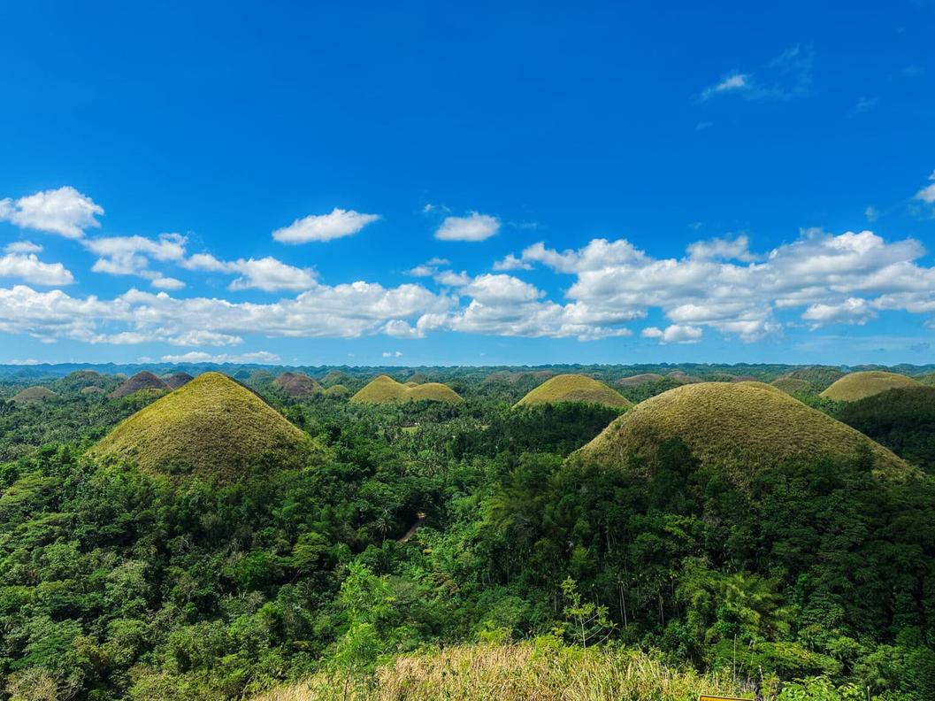 Despite its decline, Spanish left lasting linguistic marks. Thousands of Spanish loanwords entered Tagalog and other local languages. The Spanish-based creole language Chabacano survives, spoken by over a million Filipinos, reflecting the enduring colonial linguistic influence.