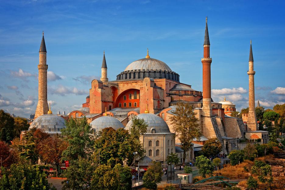 The Ottoman Empire wielded a diverse arsenal during World War I, primarily relying on German Mauser rifles and assorted handguns acquired over decades. Their weaponry reflects a mix of newer models and older, often outdated firearms, showing a military struggling to modernize while coping with logistical challenges.