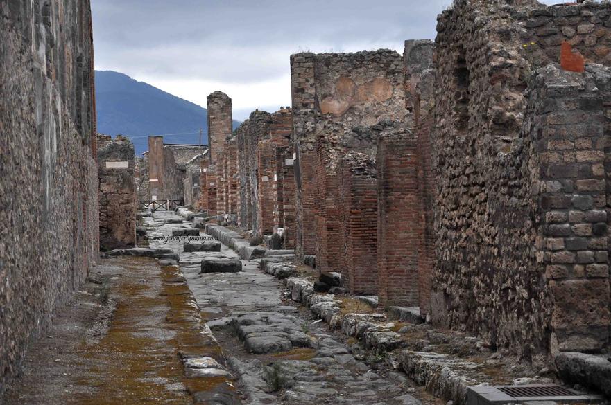 Pompeii’s graffiti strips away the burnished veneer of history and shows real people being... well, real. Here’s a dive into why this ancient public scribbling is pure gold.