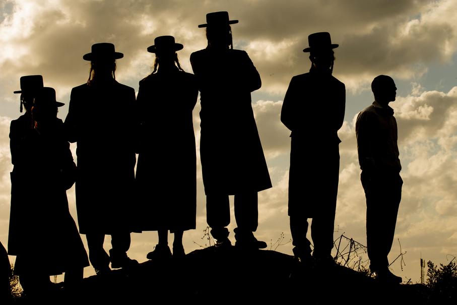 This vagueness in the biblical text opened the door to various interpretations. Some Jewish scholars believed trimming was acceptable as long as the sideburns weren't shaved off completely. Others decided the commandment meant you shouldn’t cut your sidelocks at all—ever.