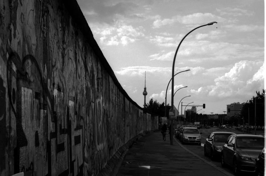 Russian Language and the Feminine 'Motherland'