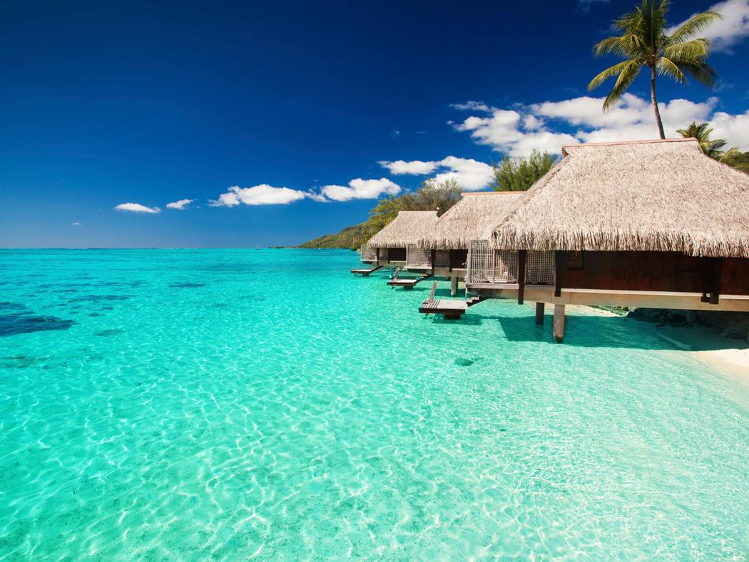 This meaning stuck around for centuries as just a figure of speech. Couples didn’t rush off anywhere. The term described emotions, not excursions. Curious to realize that the physical getaway we associate with honeymoons today was born centuries later?