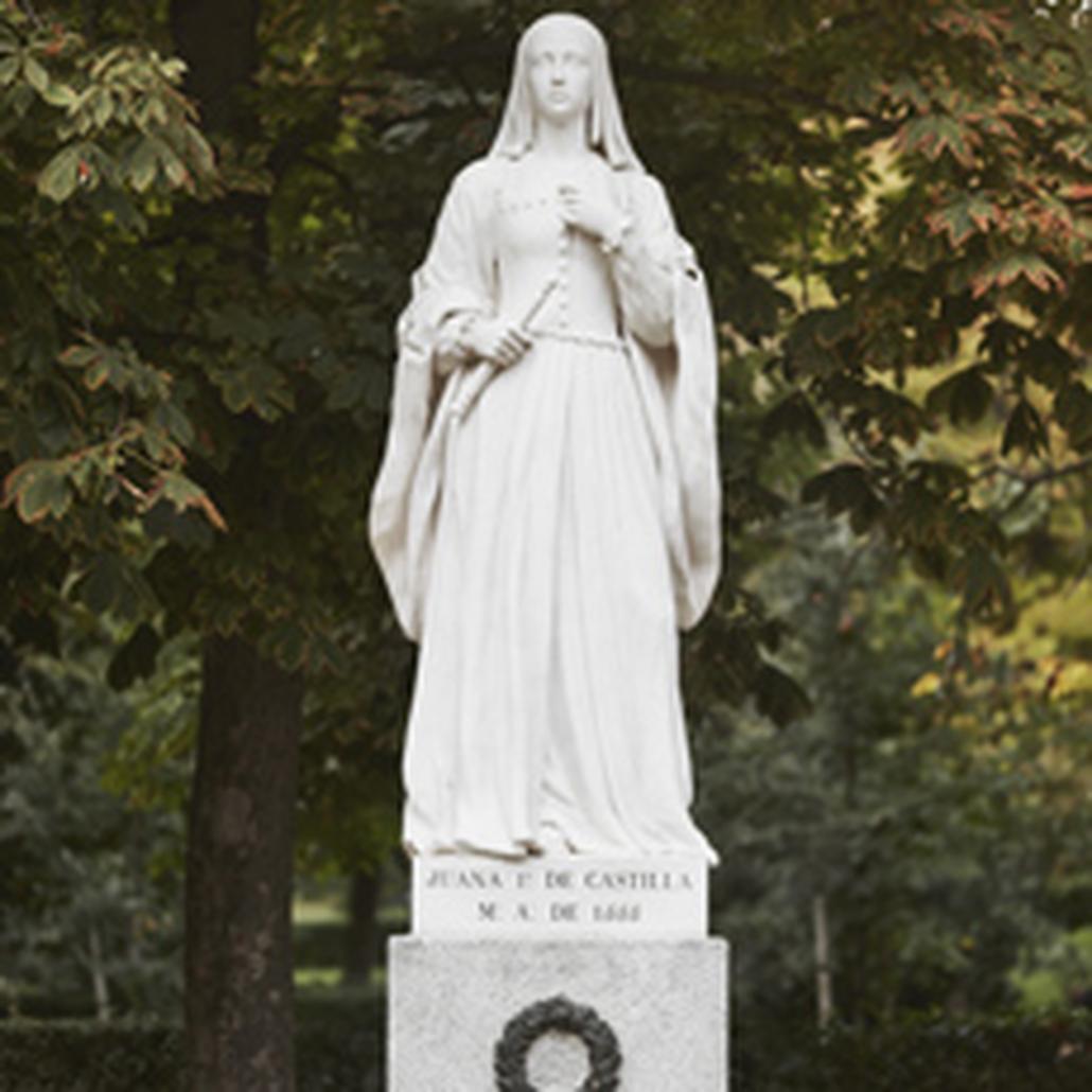 Juana I de Castilla, nicknamed "la Loca", was not the victim of a widespread propaganda campaign designed specifically to discredit future female rulers.Instead, her discrediting arose from a complex mix of personal, political, and familial factors unique to her circumstances. Misogyny and power struggles did contribute to the portrayal of Juana as mentally unstable, but historians find no solid evidence of an organized effort aimed at preventing women from ruling in Spain more broadly.