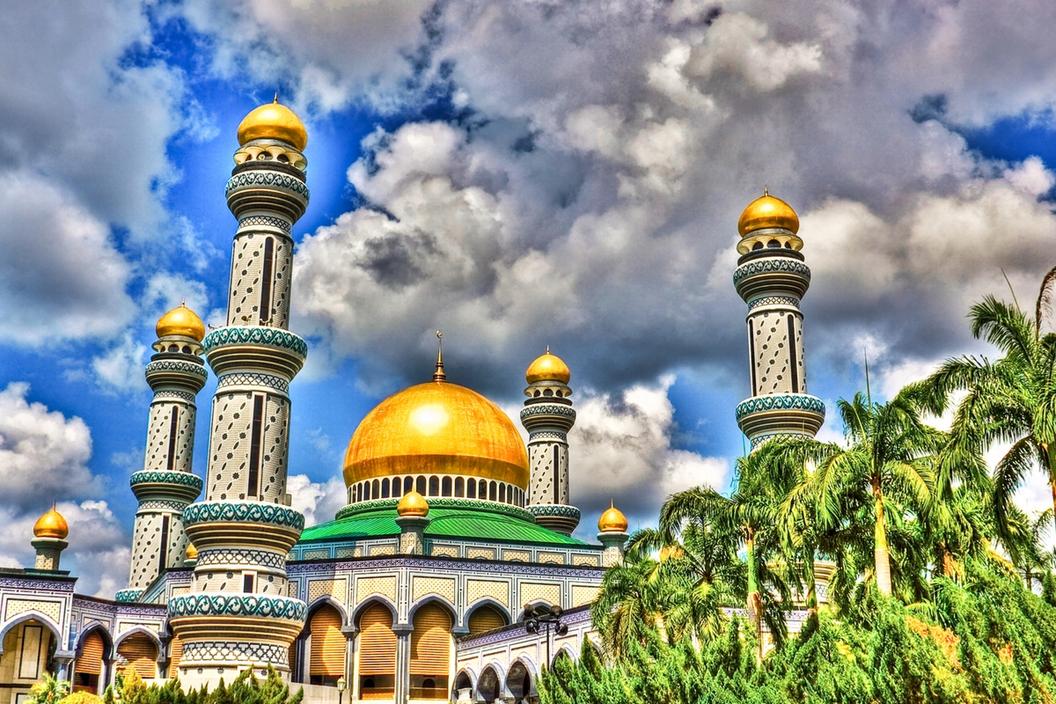 Trade and passive cultural exchange also played a major role in the spread of Islam. Rather than relying solely on military conquest, Islamic culture and religion spread along trade routes across Asia and Africa, integrating through social interaction and commerce. This diverse approach allowed Islam to take root and flourish across different ethnic and social groups.