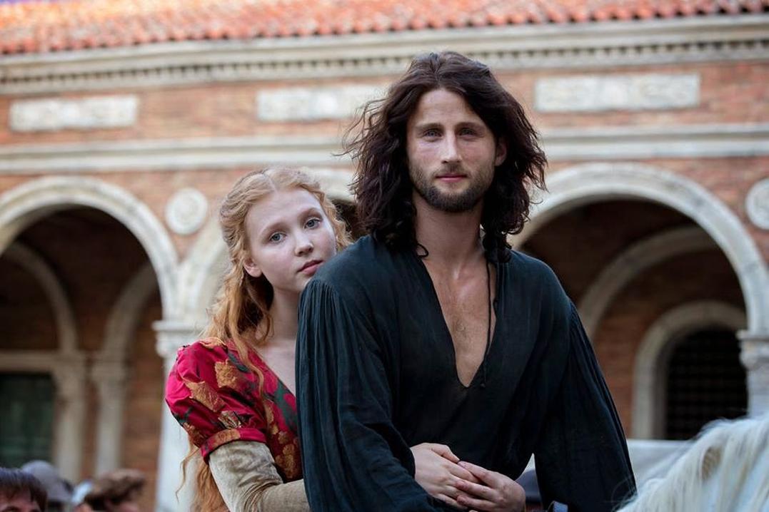 A significant event often cited by gossipers is Cesare’s murder of Lucrezia’s second husband, Alfonso of Aragon, in 1500. This killing reflected complex political conflicts. The Borgias shifted alliances from Naples to France, aligning with Louis XII. Cesare married Charlotte d’Albret of France. Within the family, tensions arose as Lucrezia and some other relatives favored Naples against the French alliance. Cesare acted to strengthen his position, and Alfonso’s murder was part of these power struggles.