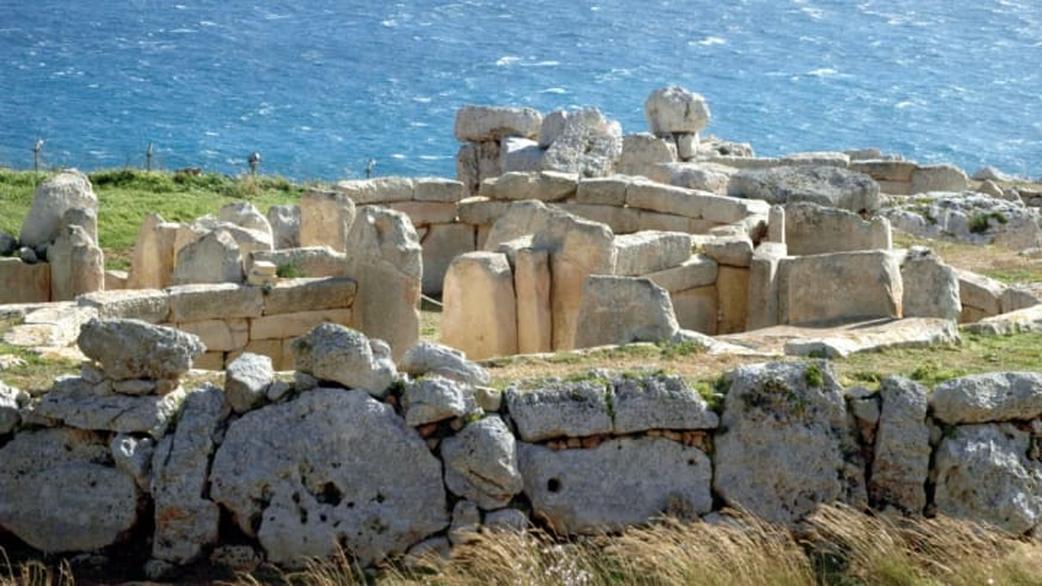 Giants of Malta do not exist in historical or archaeological fact; they belong to folklore rather than reality.Despite some claims, no scientific or archaeological evidence supports the idea that a race of giants ever lived on the Maltese islands. Malta’s famous Neolithic temple complexes, often linked to giants in myth, have been extensively studied by archaeologists. Findings consistently show these structures were built by Neolithic and Bronze Age humans, not mythical giant beings.