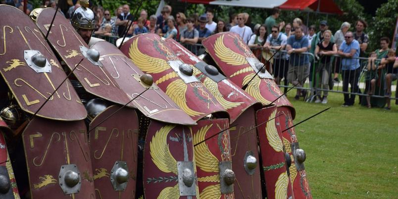 The short answer is: Gladiator is about as historically accurate as a Hollywood blockbuster can afford to be — which means, not very. And the average Roman soldier? More about disciplined teamwork and logistics than lone-wolf sword fighting.Now, let's dive into the gritty details you didn't get from the movie (and try not to chuckle at Commodus' portrayal).