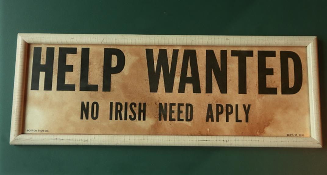It is important to understand these signs within the larger context of systemic housing discrimination. The signs acted as visible markers of wider exclusionary practices by landlords and social authorities. For instance: