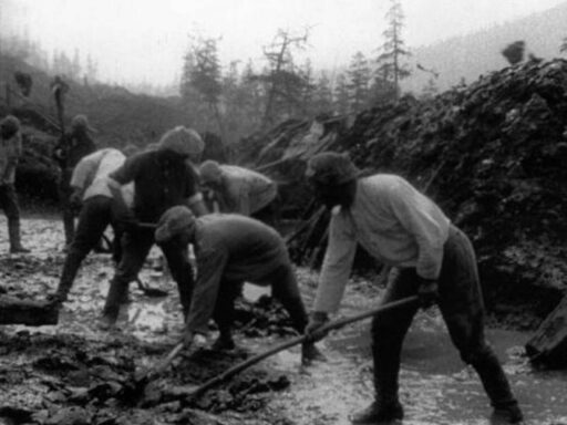 Assessing the Reliability of Solzhenitsyn and Applebaum on Gulag History