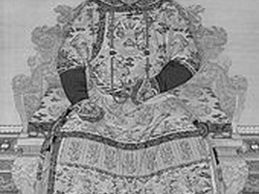 Understanding the Causes of the Decline of the Qing Dynasty: A Comprehensive Analysis