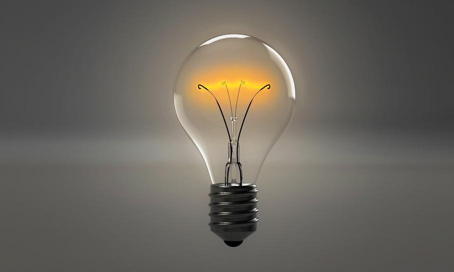 There is no verified historical evidence that a candle ever appeared over someone's head to represent an idea. While light sources such as candles were common in earlier periods, the symbolic association between illumination and ideas specifically emerged in the era of electric light. The electric light bulb, being a new and striking technology of the early 1900s, probably helped cement this metaphor visually and culturally.