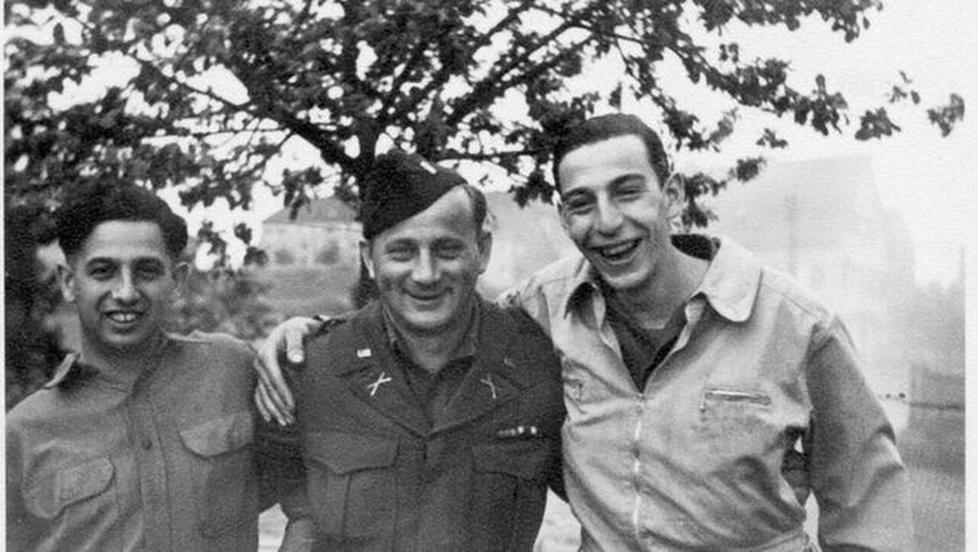 Once Hitler came to power, the Verband focused on countering Jewish opposition to the Nazi regime and advocating for the rights of assimilated German Jews. Naumann publicly denied discrimination against Jews during the early Nazi years and praised attacks on non-assimilated and Eastern-European Jews. The Verband opposed boycotts of German goods and other actions that weakened the Nazis.