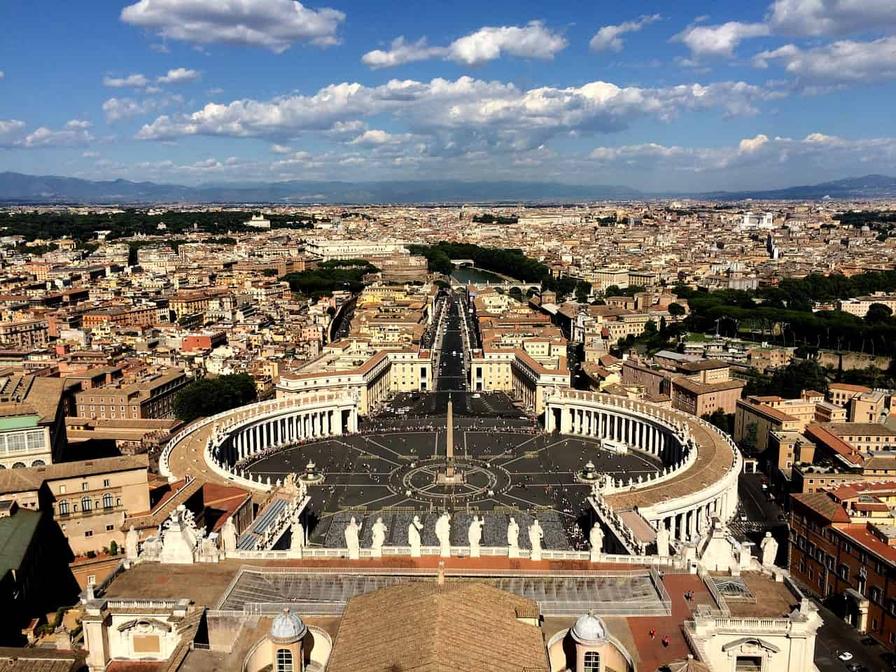 Another line of thought proposes that the name derives from an ancient Etruscan settlement called Vatica or Vaticum. These places would have been located near the present Vatican Hill. However, no archeological remains confirm their existence. This theory is recent and remains speculative.