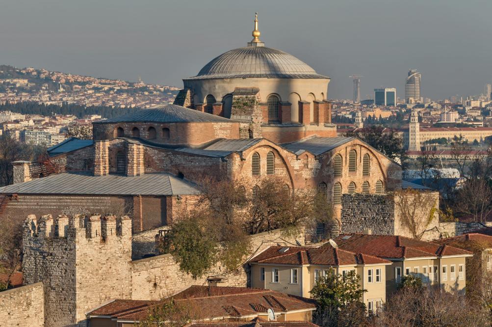 Did the Byzantine Empire Have Its Own Version of Native Knighthood? The Tale of Kataphraktoi and Pronoia Unveiled
